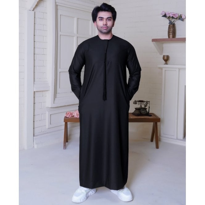 ML 5251 - Classic Emirati Thobe With Tassel