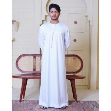 ML 5255 – Premium Shiny Emirati Thobe (Father & Son)