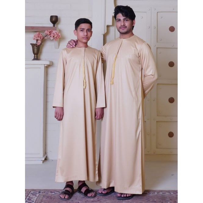 ML 5257 – Premium Shiny Emirati Thobe (Father & Son)