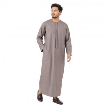 ML 5267 – Classic Matte Cotton Thobe with Tassel for Men (Father & Son)